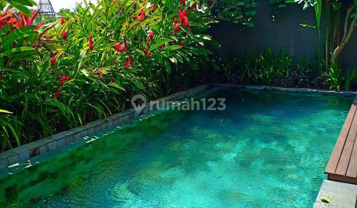 VILLA 3 BEDROOMS TUBUBENENG CANGGU RICEFIELD VIEW 1