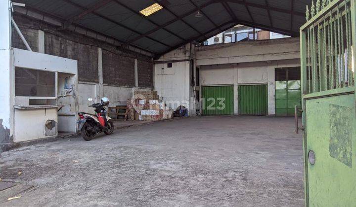 GUDANG JALAN UTAMA COKRO SEMPIDI DENPASAR 4