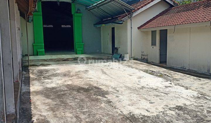 GUDANG DENGAN IJIN LENGKAP DI BY PASS IDA BAGUS MANTRA KETEWEL 11