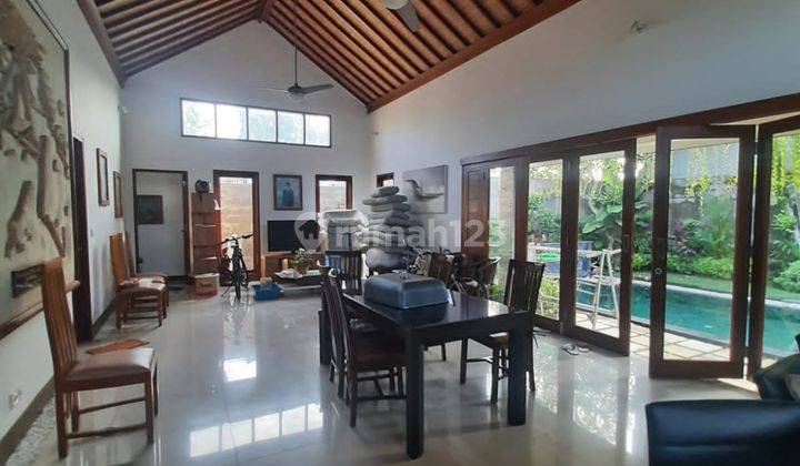 Beautiful villa in Tumbak Bayuh close to access to Canggu 2