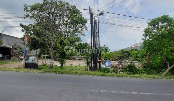 Tanah jalan utama dekat Gatot Subroto Barat 2