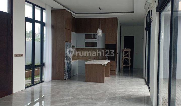 VILLA BARU MODERN 1 LANTAI FULL FURNISHED  1