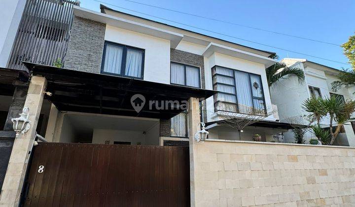 Rumah minimalis modern full furnished di Renon 1