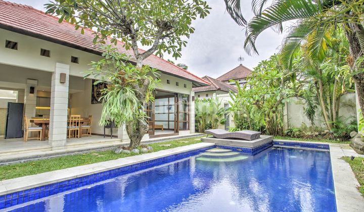 Villa in the Cenderawasih Petitenget Road Area