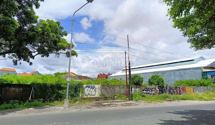 Land on the main West Teuku Umar road near Seminyak 2