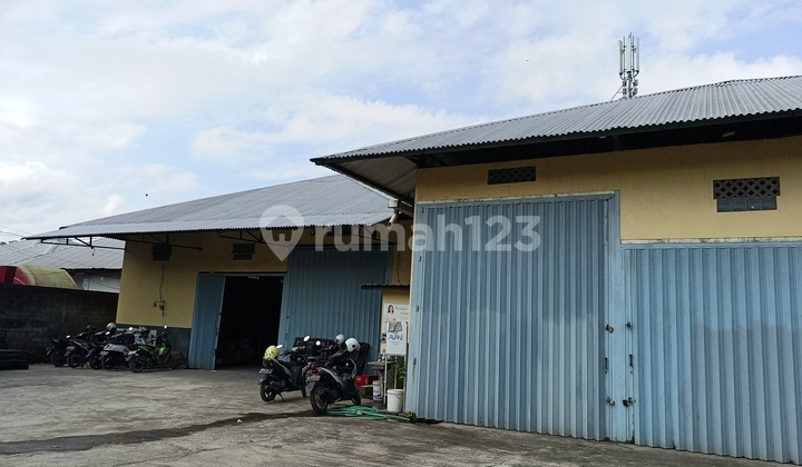 Warehouse 2 units in the Cargo warehousing complex
