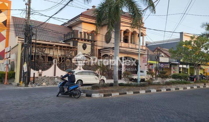 rumah mewah gresik 0 jlan kalimantan GKB 1