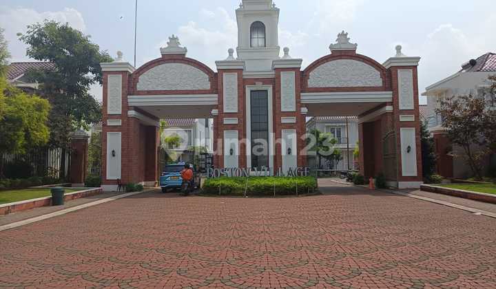 For sale. House. Boston Village. Gading Serpong.