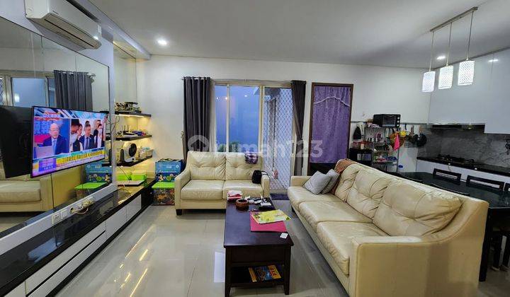 Rumah Elit Surabaya Barat Lokasi Strategis Harga 2 Man 2