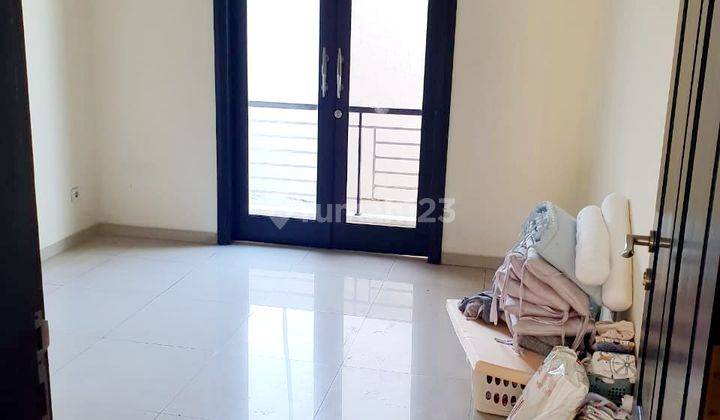 Dijual rumah 2 Lantai villa bukit regency 3 surabaya 6