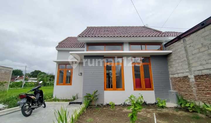 Dijual Rumah Minimalis 200meter Dekat Jl.jogja Solo Hanya 300jtan  1
