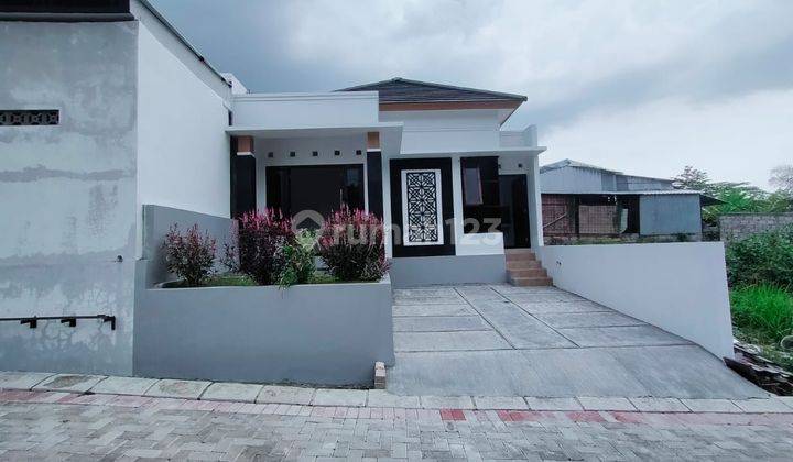 Rumah Minimalis Modern Lokasi Strategis Dekat Kampus Umy di Sleman 1