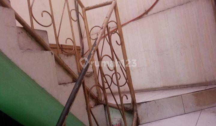 Ruang Usaha Jalan Raya Manyar Surabaya Murah. Fer.a246 6