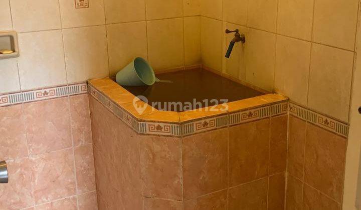 Dijual Rumah 2 Lantai di Puri Indah Jl. Pahlawan Balearjosari Malang 8