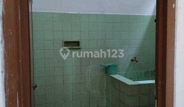 Disewakan Rumah 4 Kamar di Karang Besuki Malang 10