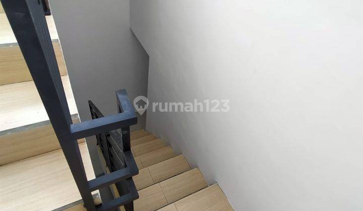Dijual Rumah Kost Ekslusif 6 Kamar Dekat Kampus2 di Malang 4