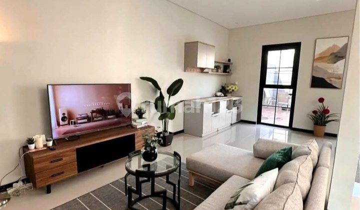 Rumah Semi Furnish Bangunan Baru di Araya Golf Malang 2