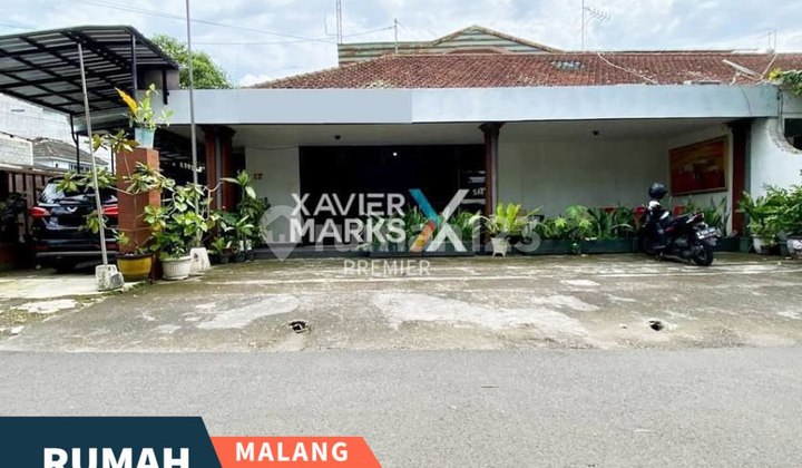 Rumah Klasik Hook di Jl Buah-buahan Malang
