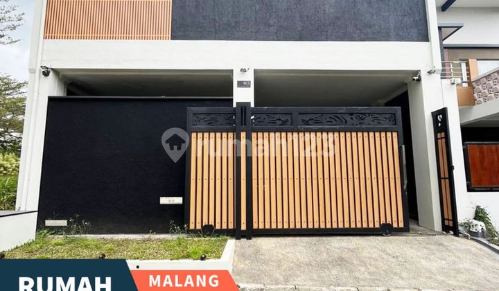 Rumah Modern Minimalis di Araya Malang