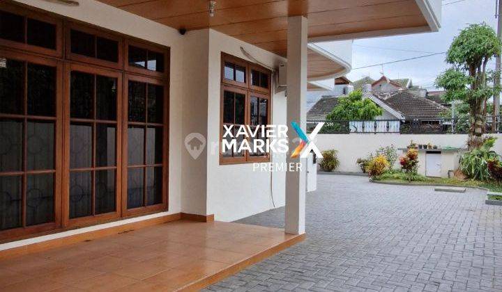 Rumah Hook Klasik Semi Furnish di Bukit Dieng Malang 2