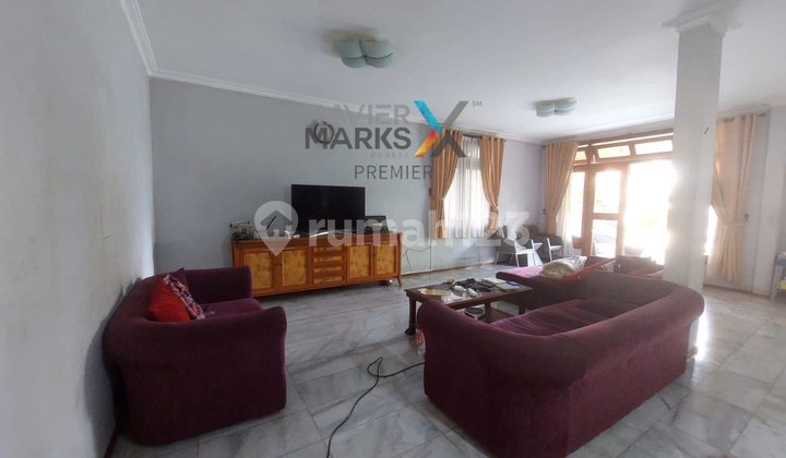 Rumah Terawat Pusat Kota di Jl Garut Malang 2