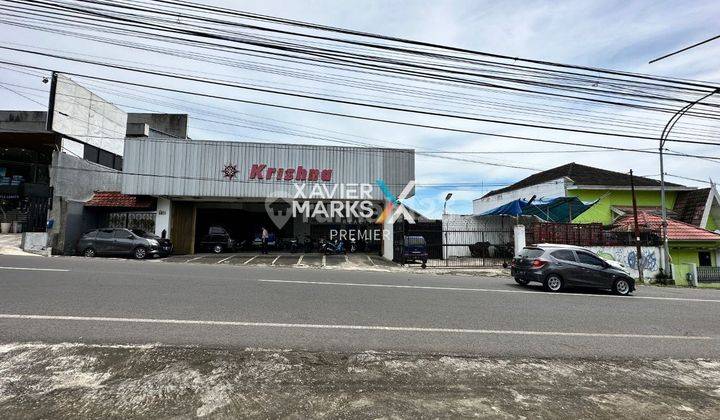 Rumah Usaha Poros di Jalan Mayjend Panjaitan Malang 2