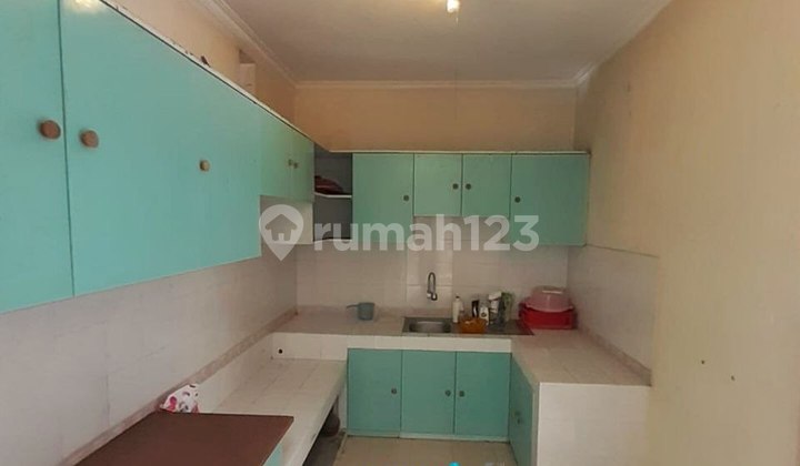 Rumah 2 Lantai Kawasan Eksklusif di Riverside Malang