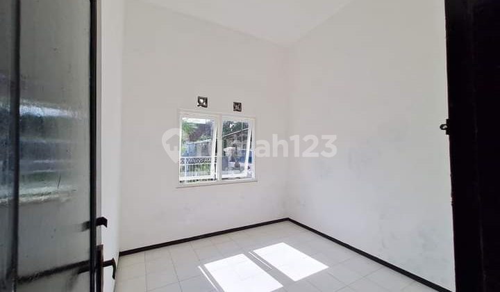 Dijual Murah Rumah Siap Huni Yang Nyaman Dan Bagus Di Graha Saptoraya Pakis 3