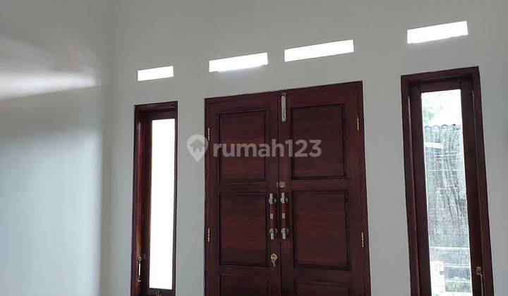 Rumah baru di bangetayu dekat jalan raya woltermonginsidi semarang timur 1