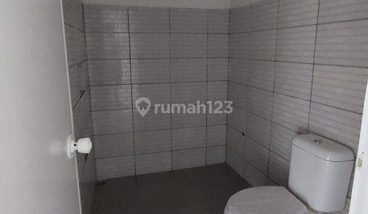 Rumah baru di bangetayu dekat jalan raya woltermonginsidi semarang timur 5