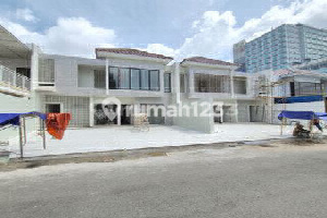 Rumah Mewah Jalan Landak Makassar. Tipe 210. Uk 9X20. Rumah Mewah Jalan Landak Makassar. Tipe 210. Uk 9X20.