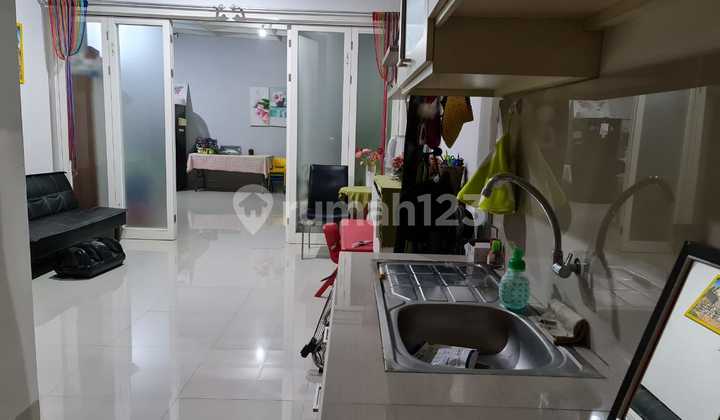 Well-maintained 2-story house near Urip & Pettarani. 3 bedrooms. 2