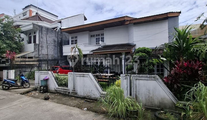 Pettarani Area House, Makassar. Land Area 334 M2. 1