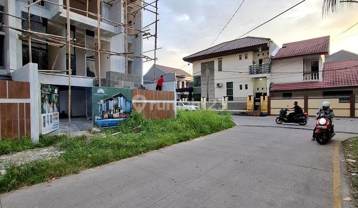 Rumah Mewah Jalan Pettarani. Tipe 230. 3 Lantai, 5 Kamar. 2