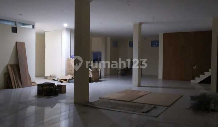 Ruko 3 Gandeng Veteran Tanah Kusir Jakarta Selatan 1