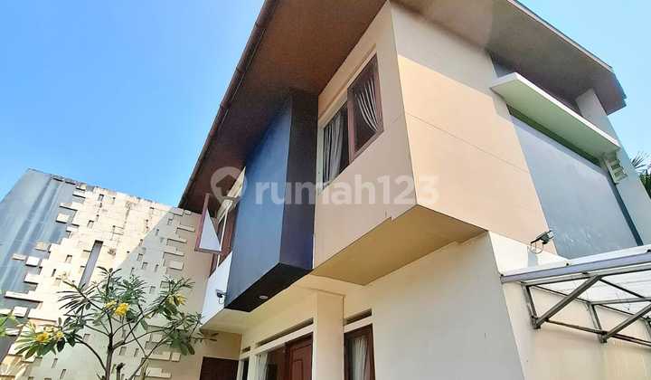 Rumah Strategis Nyaman Full Furnished Di Graha Bintaro Jaya 2