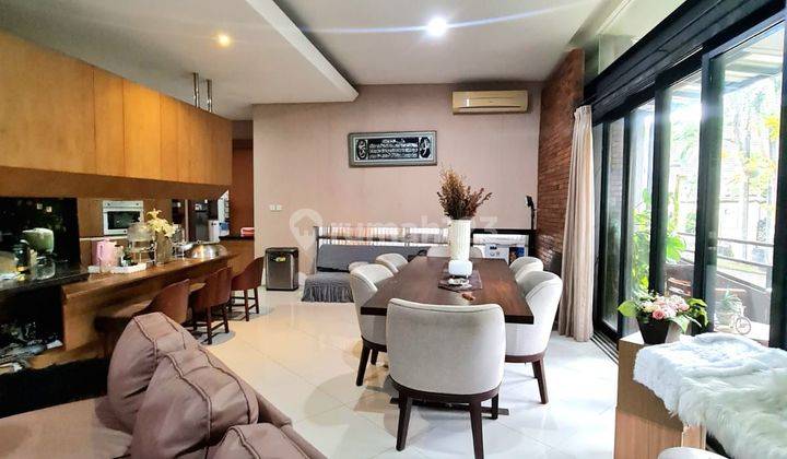 Rumah Minimalis Tropis Dengan Pool Di Sektor 9 Bintaro Jaya 2