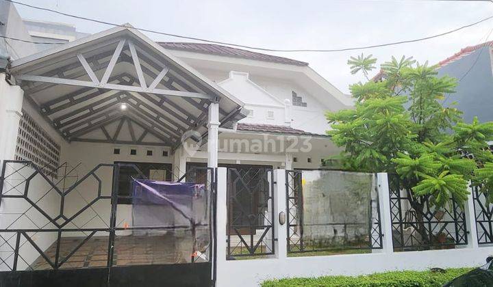 Rumah Siap Huni Dalam Komplek Dekat Bintaro Plaza 1