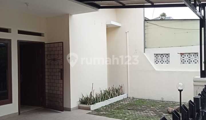 Rumah Sudah Renovasi Siap Huni Di Bintaro Sektor 2 12