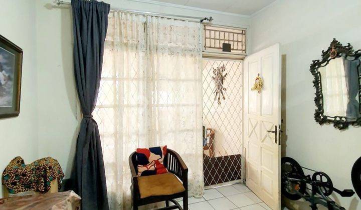 Rumah Standart Hoek Side Lokasi Strategis Di Sektor 9 Bintaro 1