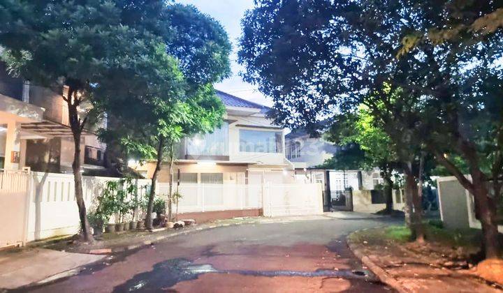 Rumah Bagus Siap Huni Dekat Jalan Raya Di Sektor 5 Bintaro 1