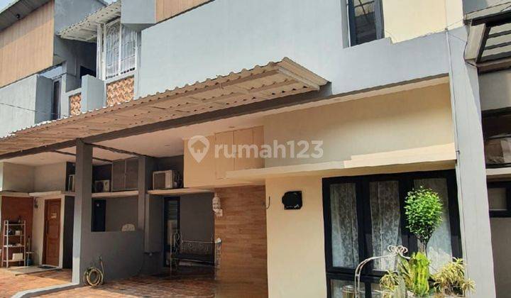 Rumah Cantik Minimalis Dalam Cluster Area Bintaro Jaya 2