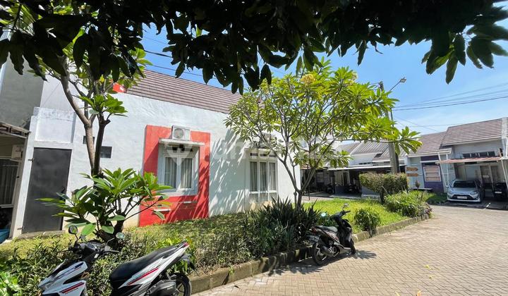 Corner House Ready to Occupy Within Cluster Adjacent to Bintaro Sector 9 2