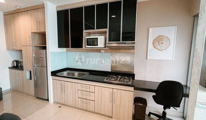 Unit Apartemen Hoek Fully Furnished Terletak Di Sudirman Jaksel 2