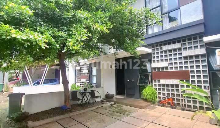Ready-to-Occupy Modern Minimalist House Near Bintaro Sector 9