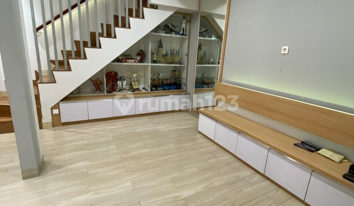 Renovated Fully Furnished & Interior House in Gading Serpong 2