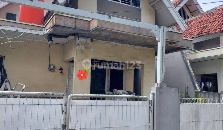 Rumah Hitung Tanah Luas Asri Di Graha Raya Bintaro 2