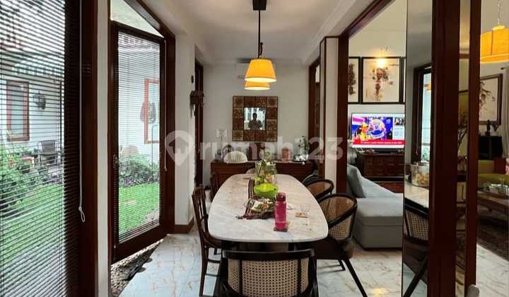 Rumah Modern Dalam Prime Cluster Menghadap Taman Di Bintaro Jaya 2