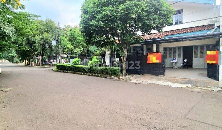 Rumah Hoek Hadap Taman Lokasi Strategis Di Sektor 9 Bintaro Jaya 2