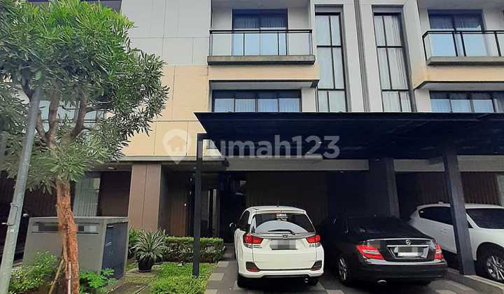 Modern Luxury Minimalis House In Exclusive Cluster Bsd Tangerang